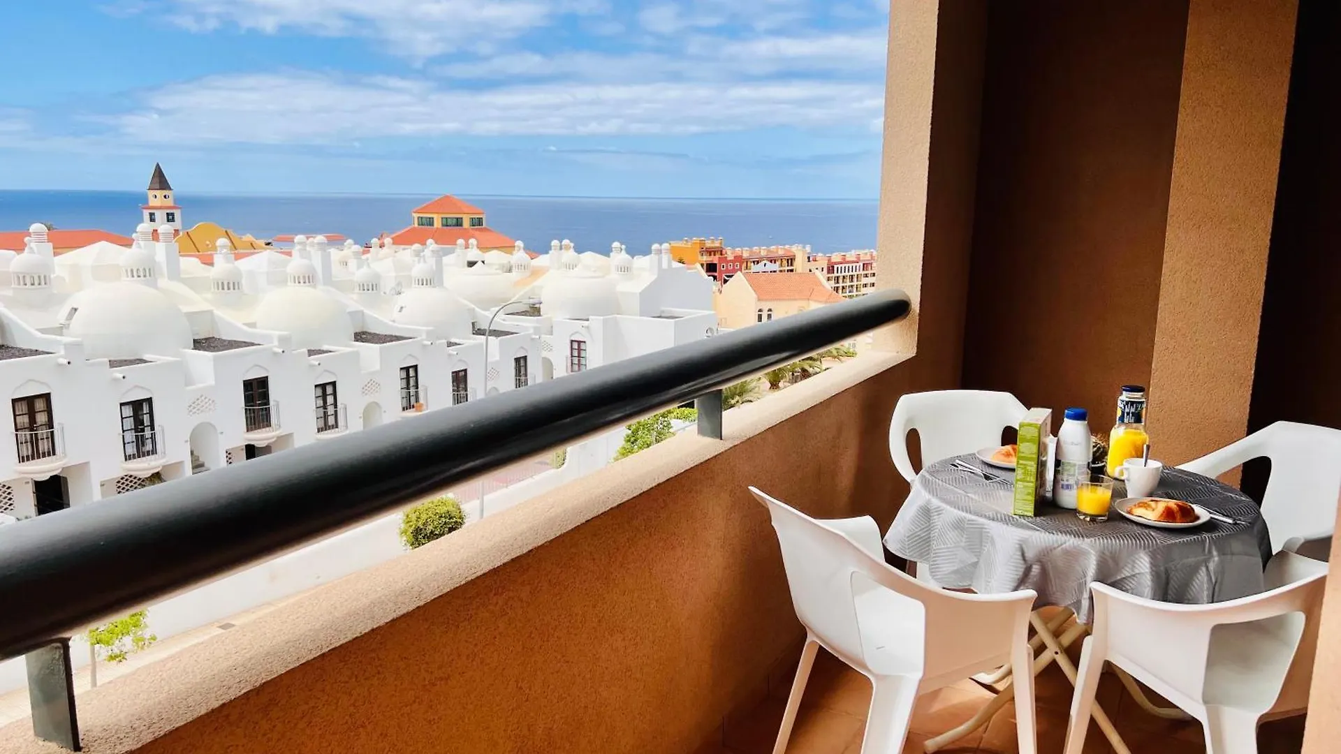 #Seaparaiso# Heated Pool,Private Parking,Fast Wifi Costa Adeje  Apartment